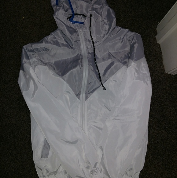 Windbreaker jacket - Picture 1 of 1
